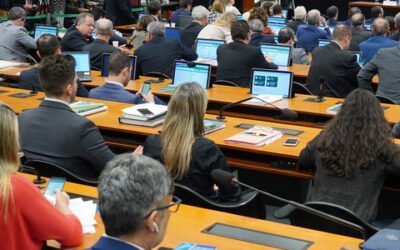 Refém da Reforma da Previdência, governo precisa sair da letargia